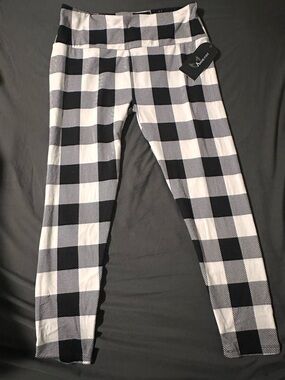 Angel Cult Black White Buffalo Plaid Leggings 3XL NWT